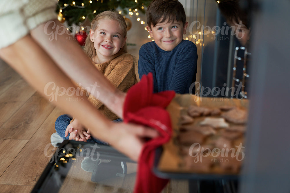 Children cannot wait for homemade hot cookies