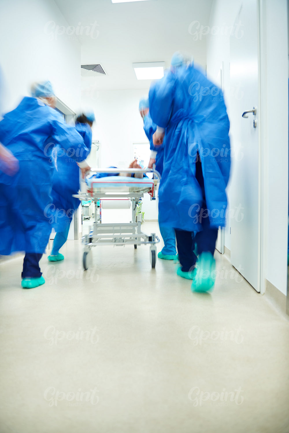 Team of doctors in a hurry
